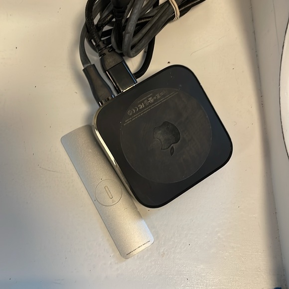 Apple TV - Picture 4 of 4